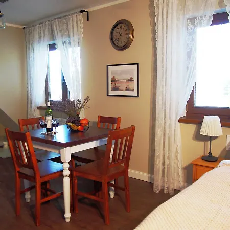 招待所 V Perine 3*