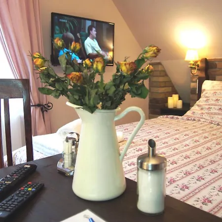 V Perine 特罗亚诺维采