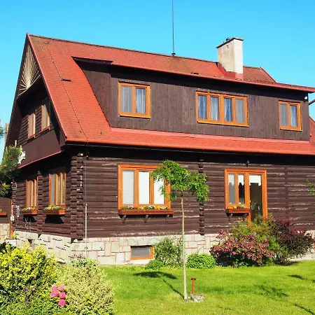 招待所 V Perine 3*