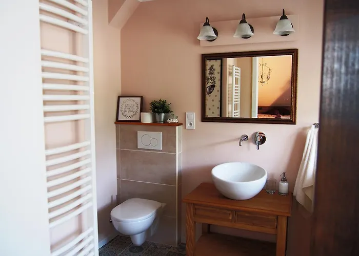 V Perine Guest house